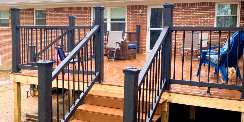 Deck with black aluminum fence