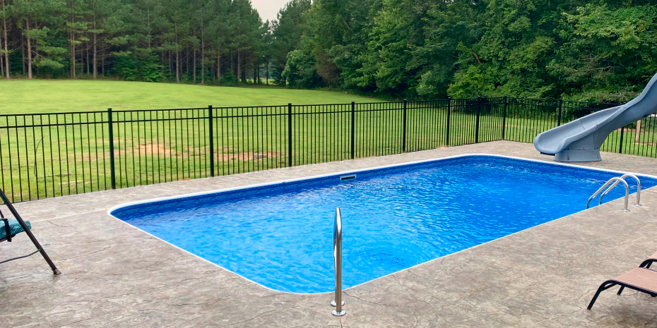 aluminum fence with pool
